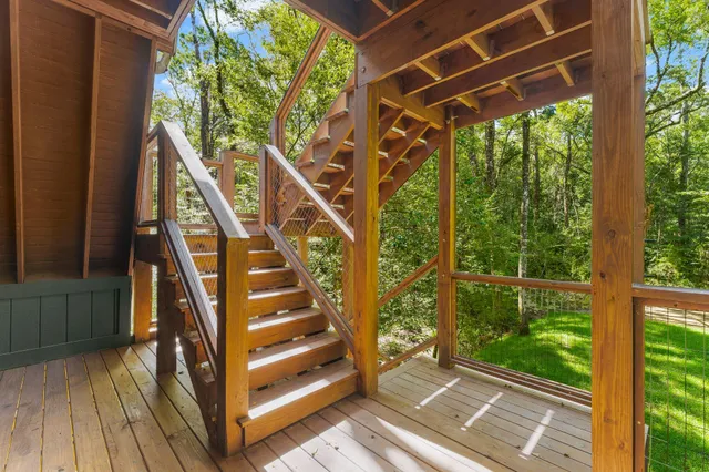 a view of an outdoor space