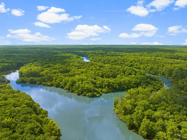 $2,049 | 493 Choctawhatchee River Road, Ponce de Leon, FL 32455