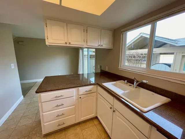 $4,000 | 3 Comstock Queen Court, Mountain View, CA 94043