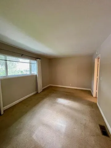 $4,000 | 3 Comstock Queen Court, Mountain View, CA 94043