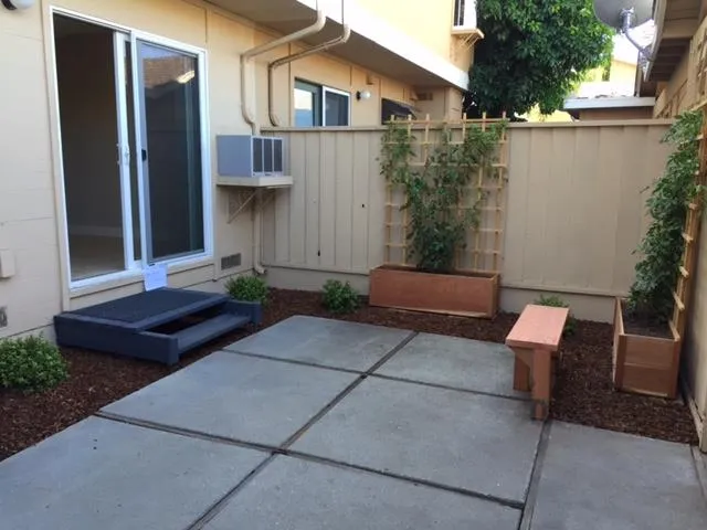 $4,000 | 3 Comstock Queen Court, Mountain View, CA 94043