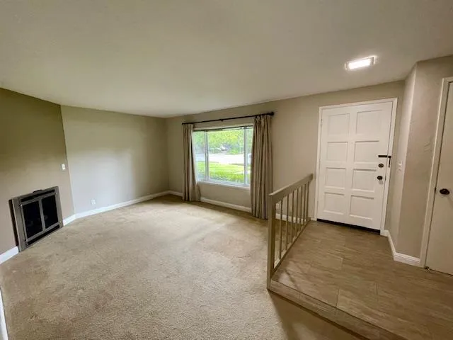 $4,000 | 3 Comstock Queen Court, Mountain View, CA 94043