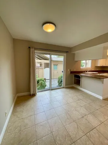 $4,000 | 3 Comstock Queen Court, Mountain View, CA 94043