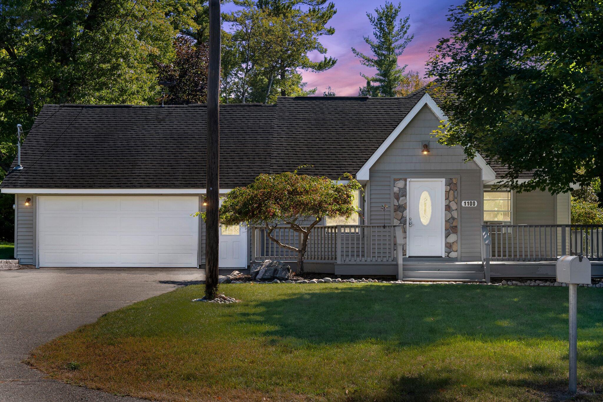 1100 Tisdale Road Roscommon, MI 48653 - Photo 1 of 38 1-web-or-mls-DSC03400