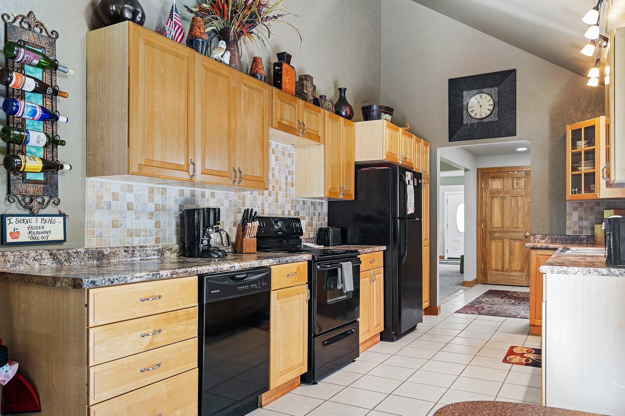1100 Tisdale Road Roscommon, MI 48653 - Photo 4 of 38 26-web-or-mls-DSC03279