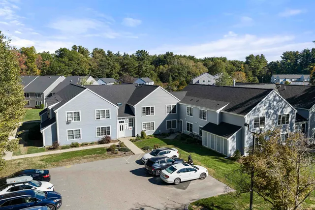 $324,800 | 50 Brookside Drive, Unit C3, Exeter, NH 03833
