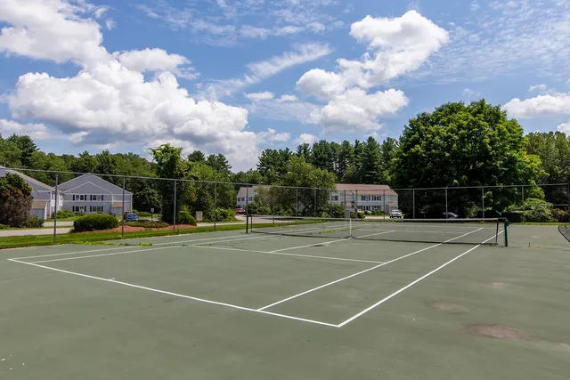 $324,800 | 50 Brookside Drive, Unit C3, Exeter, NH 03833