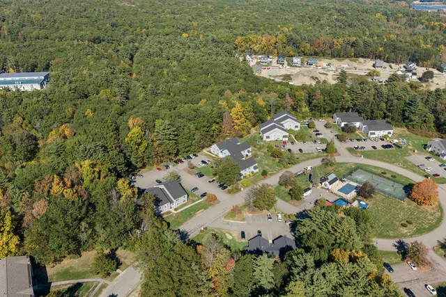 $324,800 | 50 Brookside Drive, Unit C3, Exeter, NH 03833