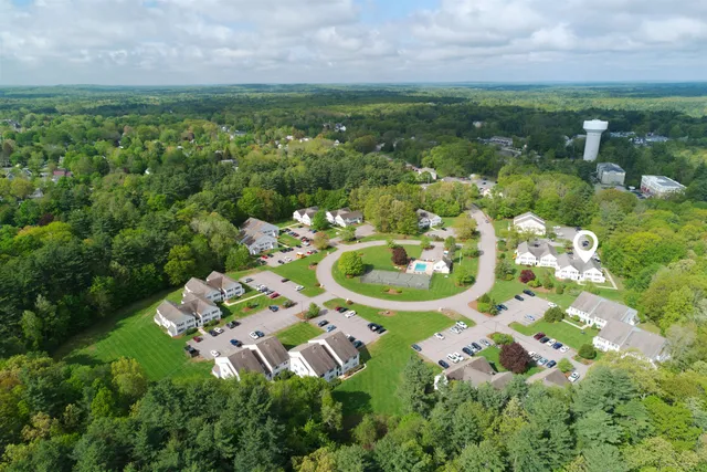 $324,800 | 50 Brookside Drive, Unit C3, Exeter, NH 03833