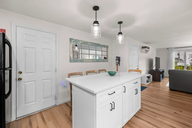 $324,800 | 50 Brookside Drive, Unit C3, Exeter, NH 03833