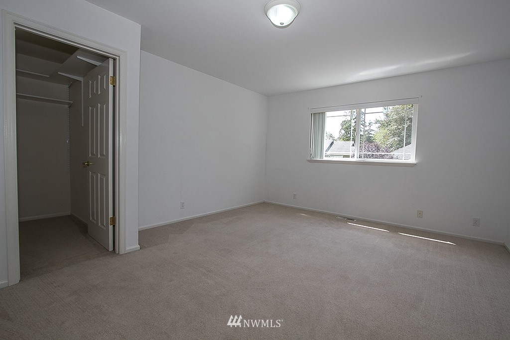 17556 Southeast 186th Way Renton, WA 98058 - Photo 15 of 22 Gallery Image 15