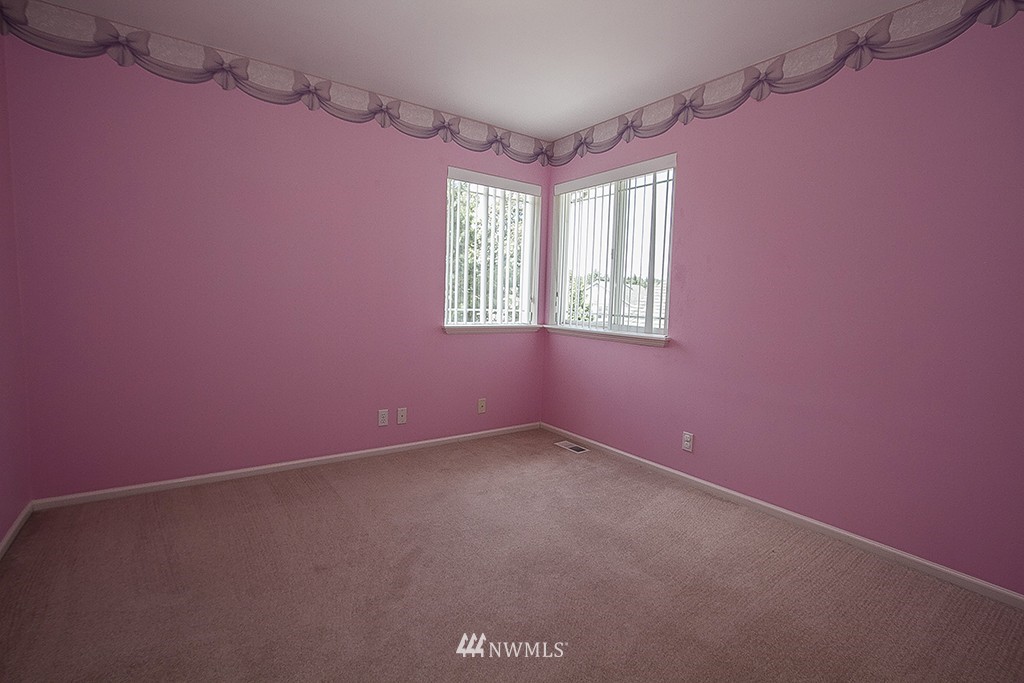 17556 Southeast 186th Way Renton, WA 98058 - Photo 17 of 22 Gallery Image 17