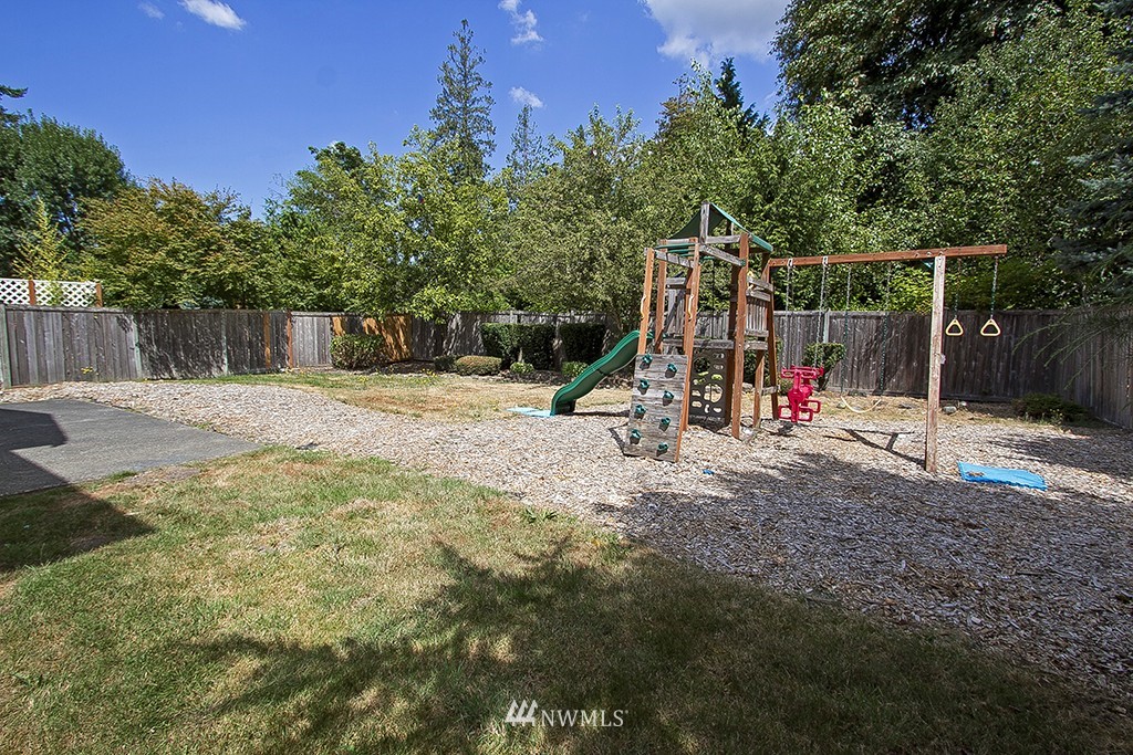 17556 Southeast 186th Way Renton, WA 98058 - Photo 20 of 22 Gallery Image 20