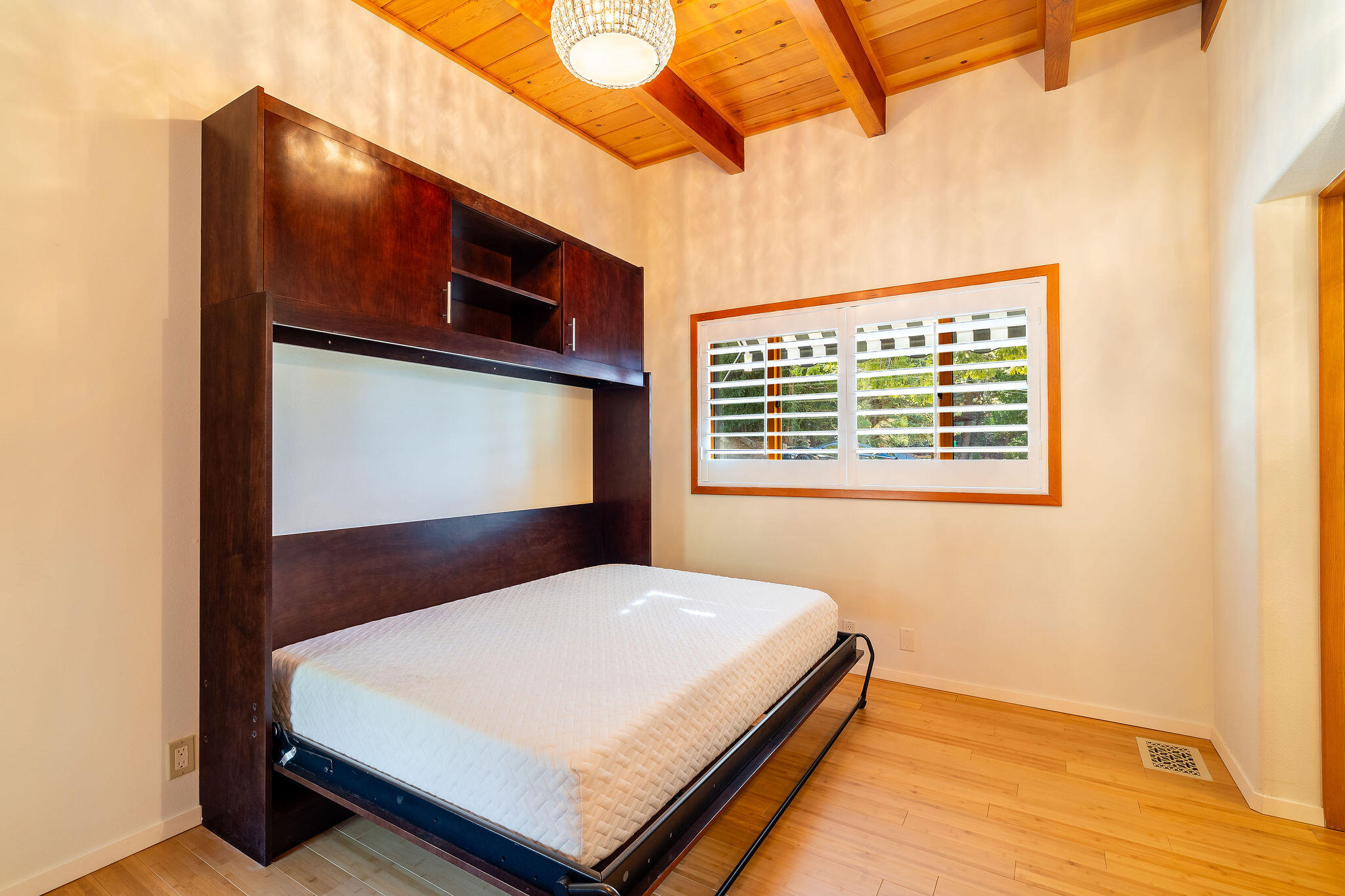 55596 Encino Road Idyllwild, CA 92549 - Photo 15 of 62 55596EncinoDr-14