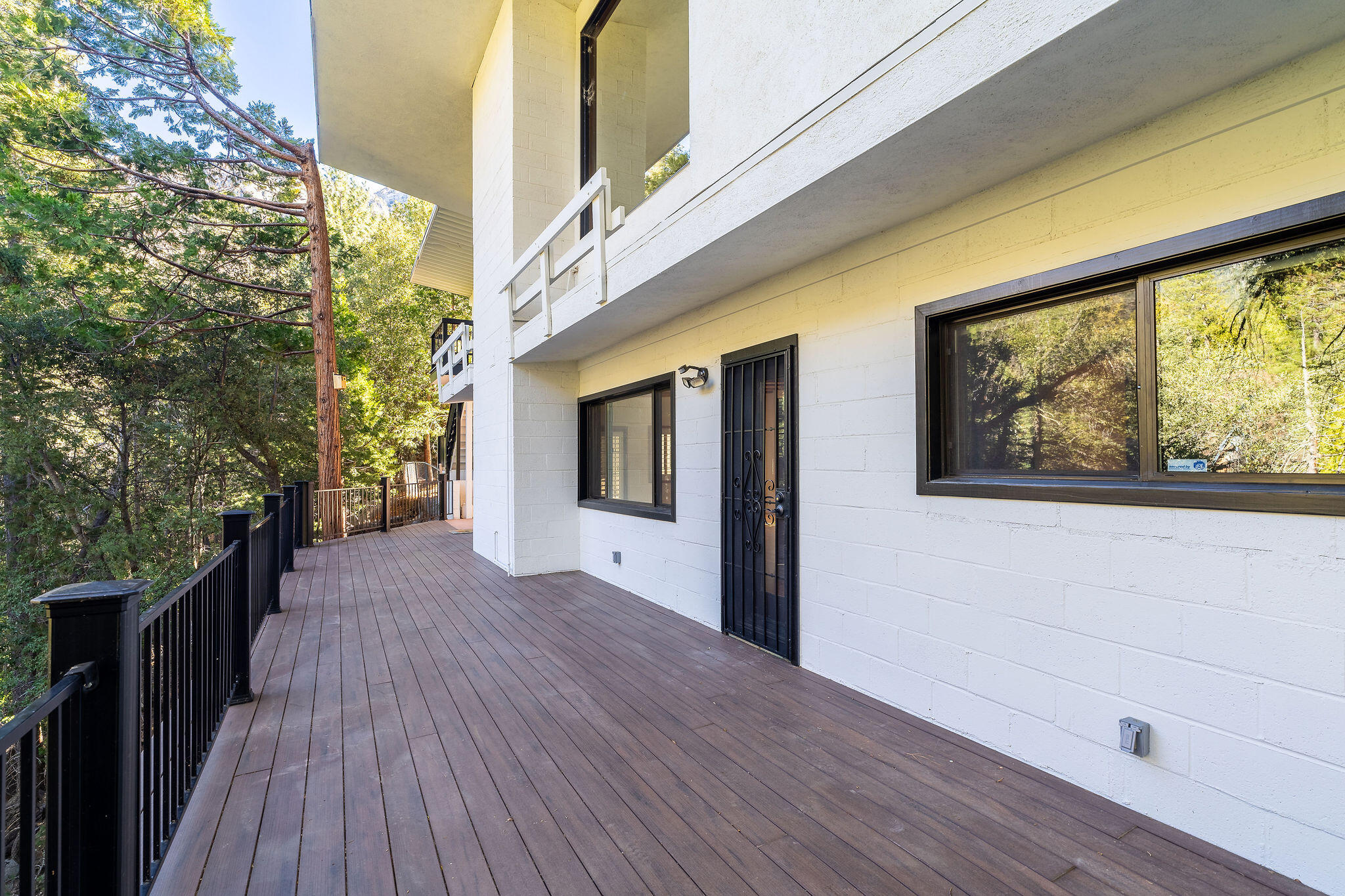 55596 Encino Road Idyllwild, CA 92549 - Photo 47 of 62 55596EncinoDr-45