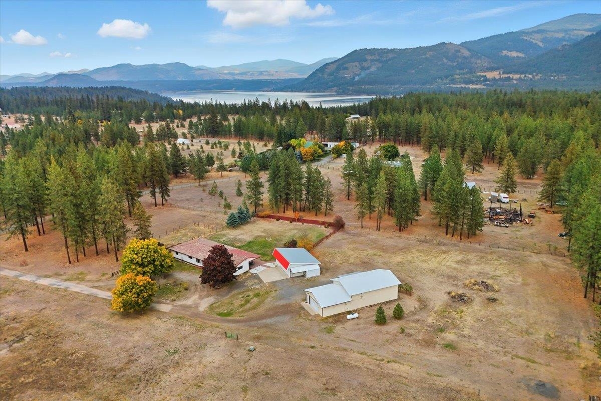 28 Enzyme Lane Kettle Falls, WA 99141 - Photo 4 of 50