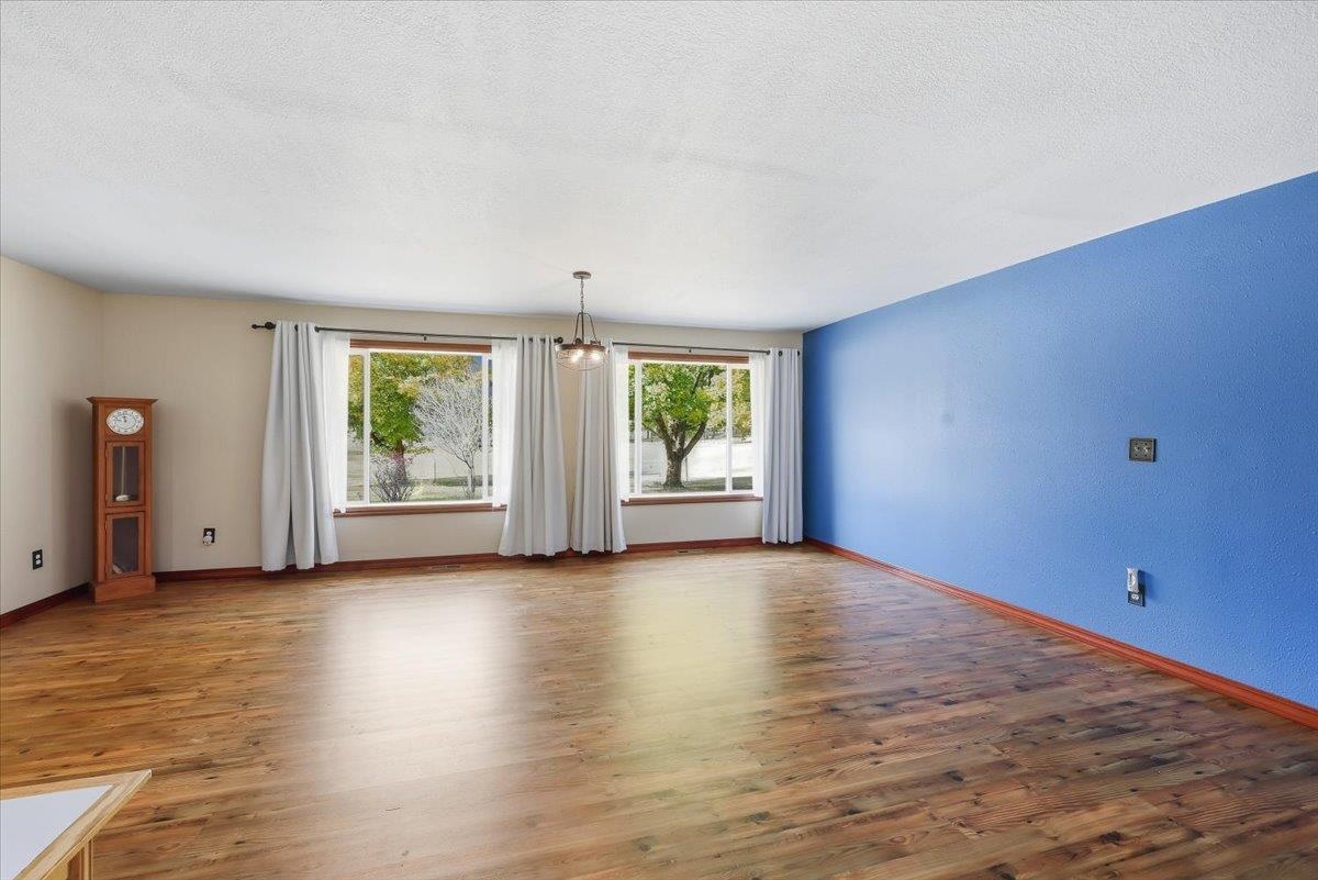 28 Enzyme Lane Kettle Falls, WA 99141 - Photo 6 of 50