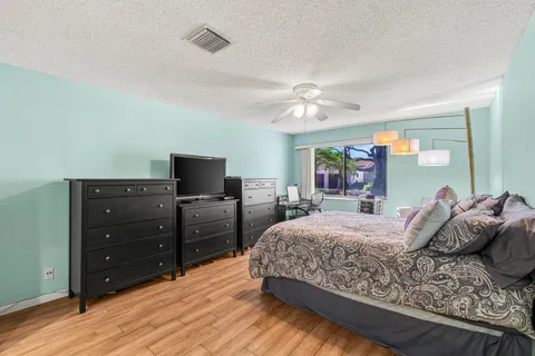 $305,000 | 6235 Kings Gate Circle, Delray Beach, FL 33484