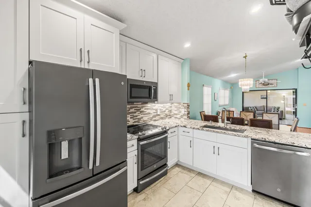 $305,000 | 6235 Kings Gate Circle, Delray Beach, FL 33484