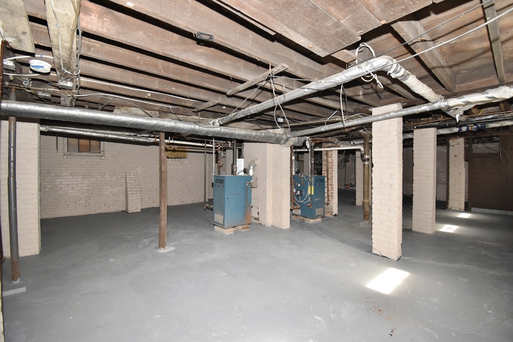 142-144 Miller Street Springfield, MA 01104 - Photo 29 of 34 Gallery Image 29