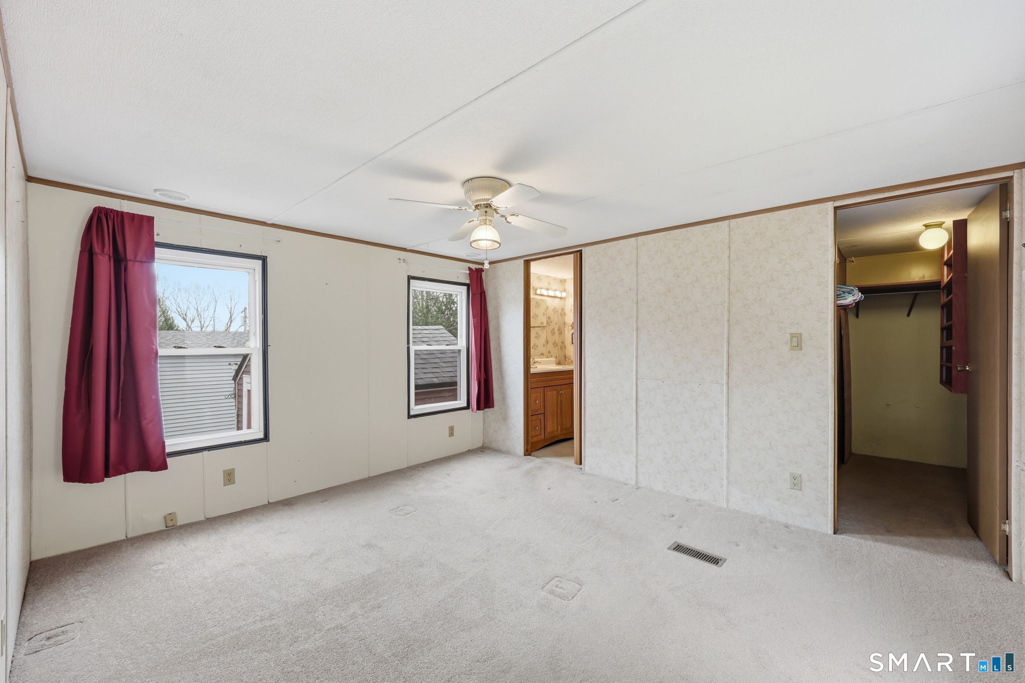 325 Kelly Road Vernon, CT 06066 - Photo 16 of 37
