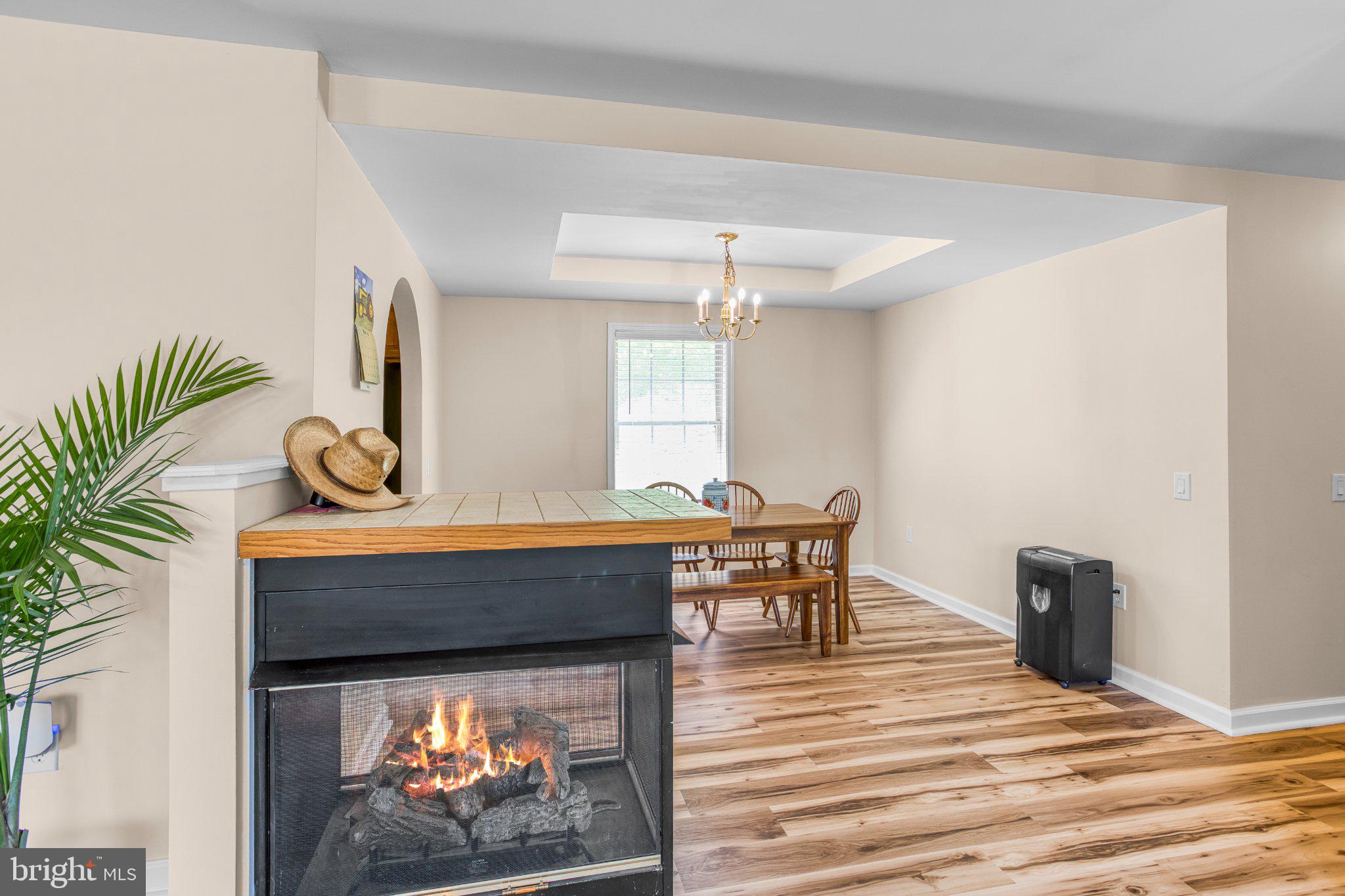 99 Wilt Road Grantsville, MD 21536 - Photo 8 of 56 Cozy dining area with modern charm.