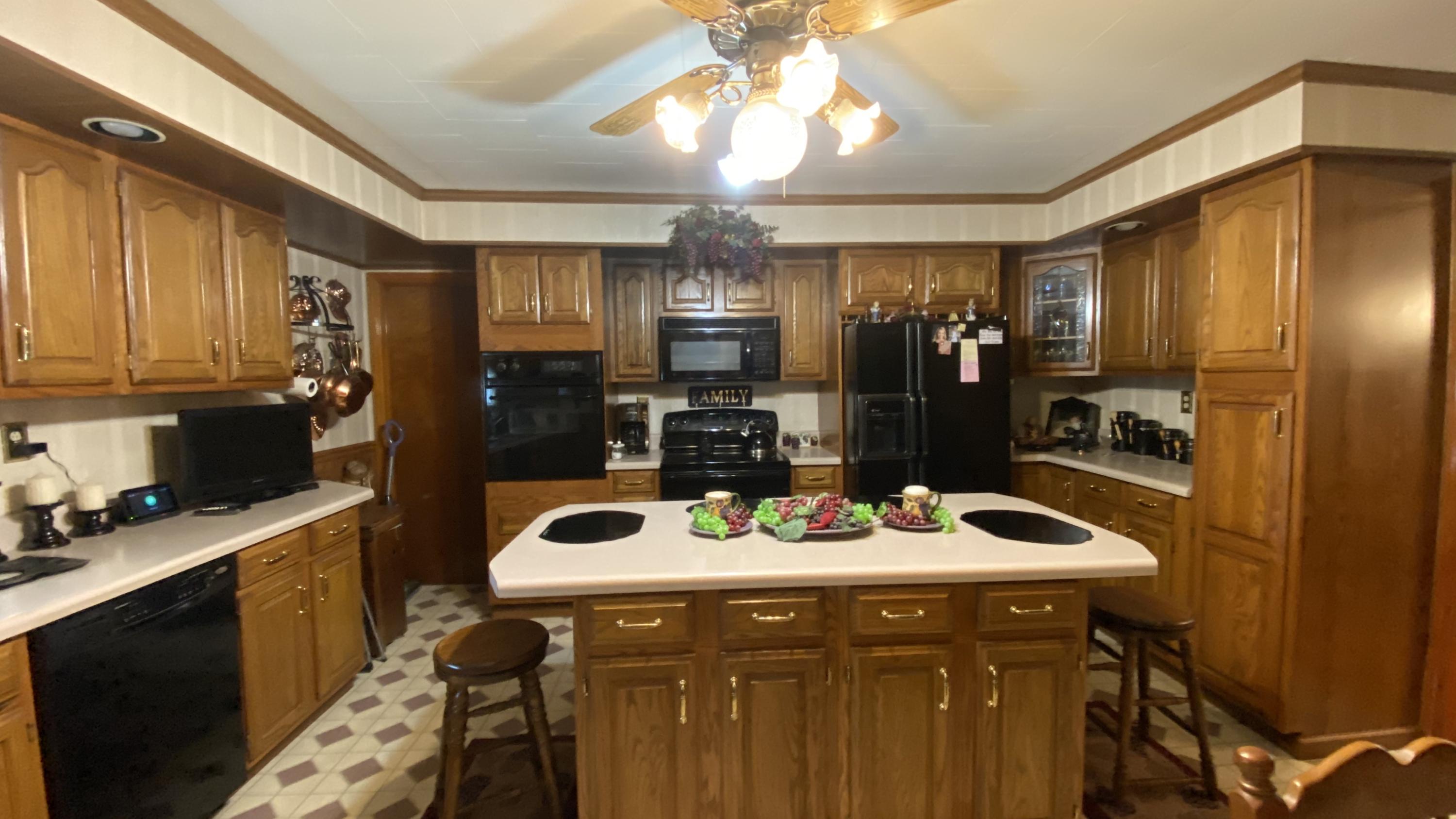 3306 DC Caney Ridge Road Clintwood, VA 24228 - Photo 15 of 33 B7E4890E-38FB-4ACE-A169-57B6A918D834