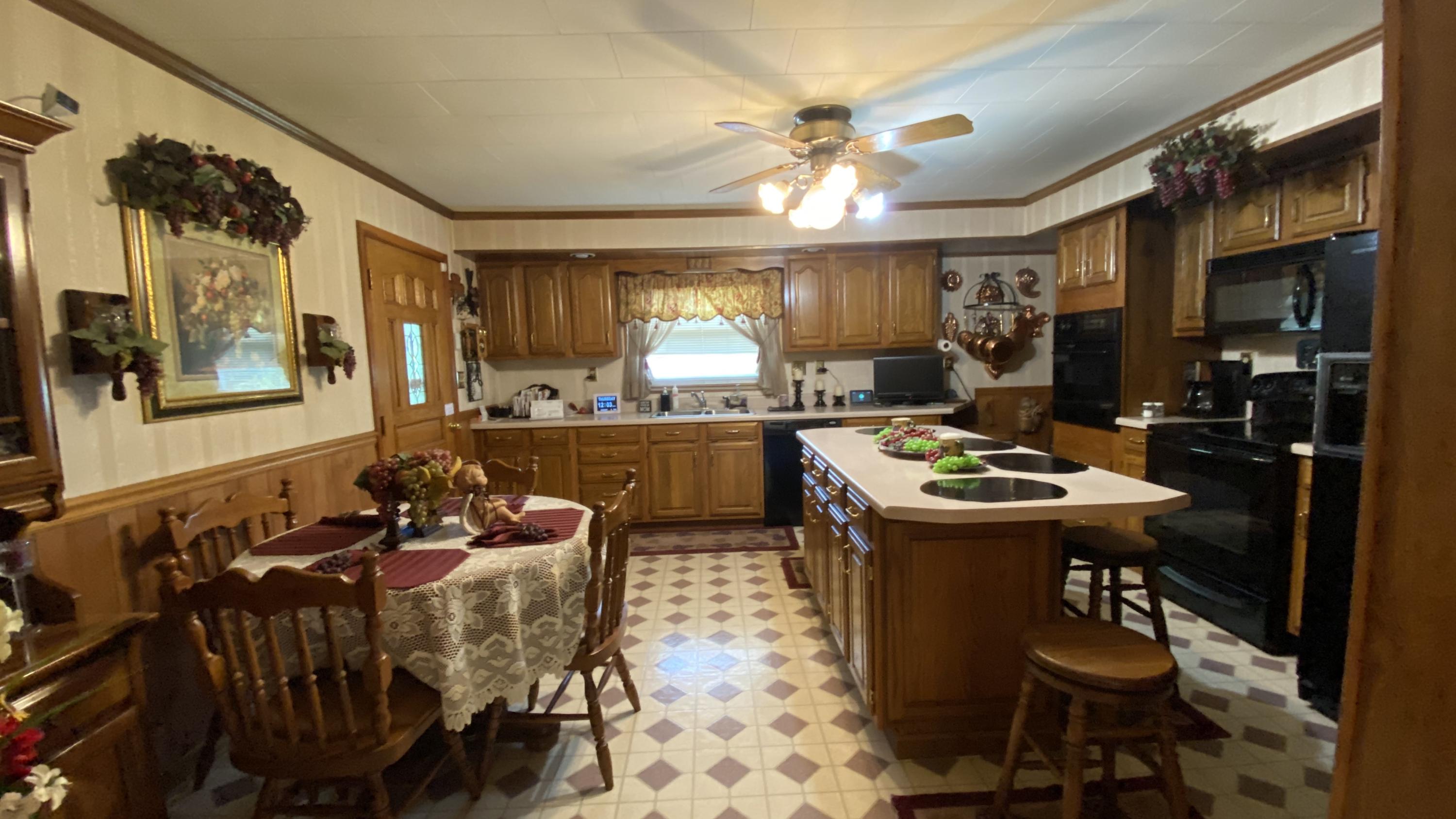 3306 DC Caney Ridge Road Clintwood, VA 24228 - Photo 16 of 33 FD8A1808-C1BA-4032-80CB-DE53FBBCF373