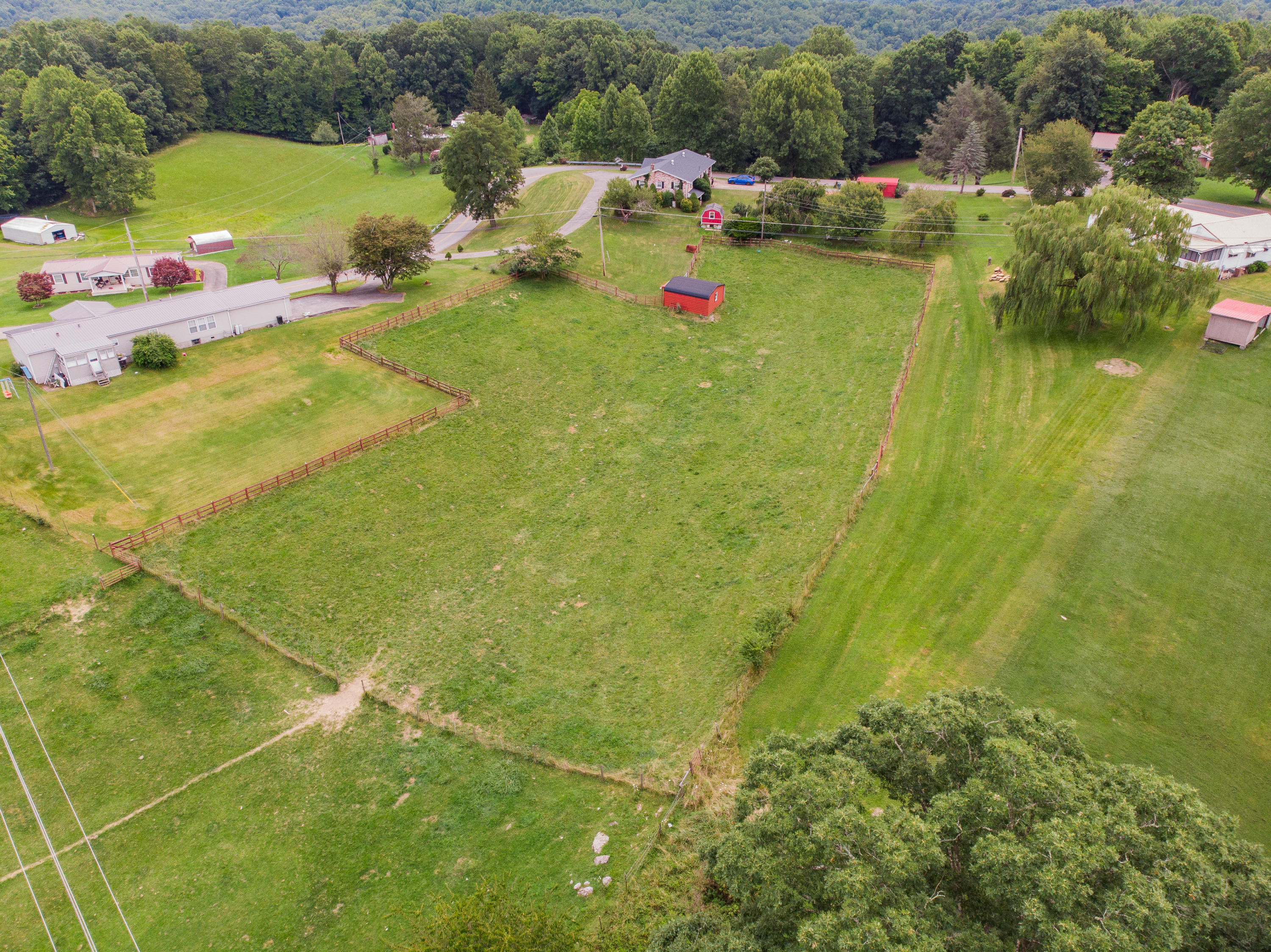 3306 DC Caney Ridge Road Clintwood, VA 24228 - Photo 6 of 33 08D51DE1-774D-45DD-AE7B-DA170941F158
