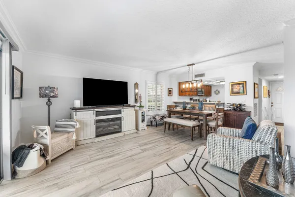 $299,900 | 9179 Southeast Riverfront Terrace, Unit F, Jupiter, FL 33469