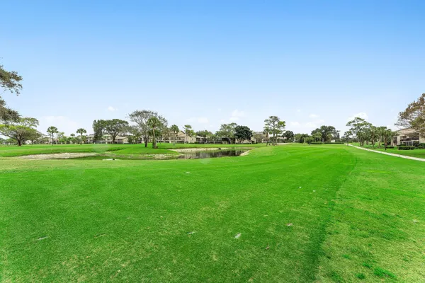 $299,900 | 9179 Southeast Riverfront Terrace, Unit F, Jupiter, FL 33469