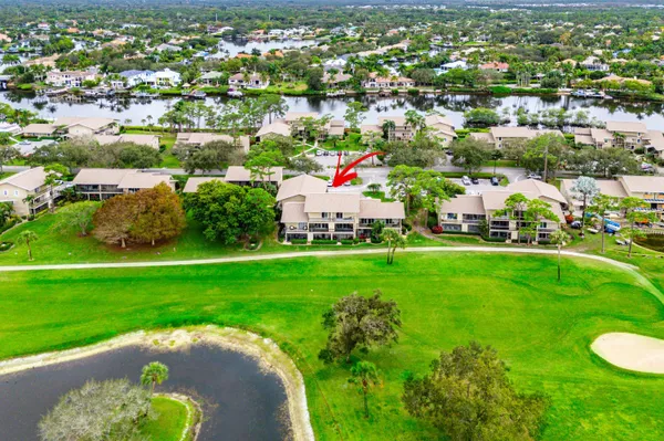 $299,900 | 9179 Southeast Riverfront Terrace, Unit F, Jupiter, FL 33469