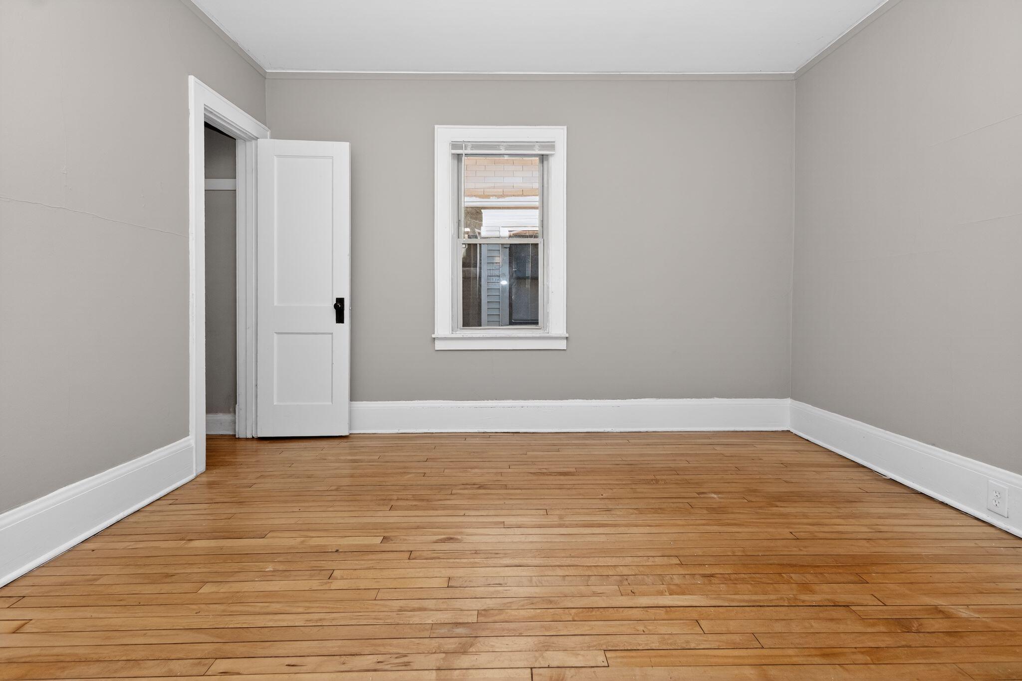 2822 North 56th Street Milwaukee, WI 53210 - Photo 17 of 35 19_2822_N_56th_St_Milwaukee_WI_53210-Bed