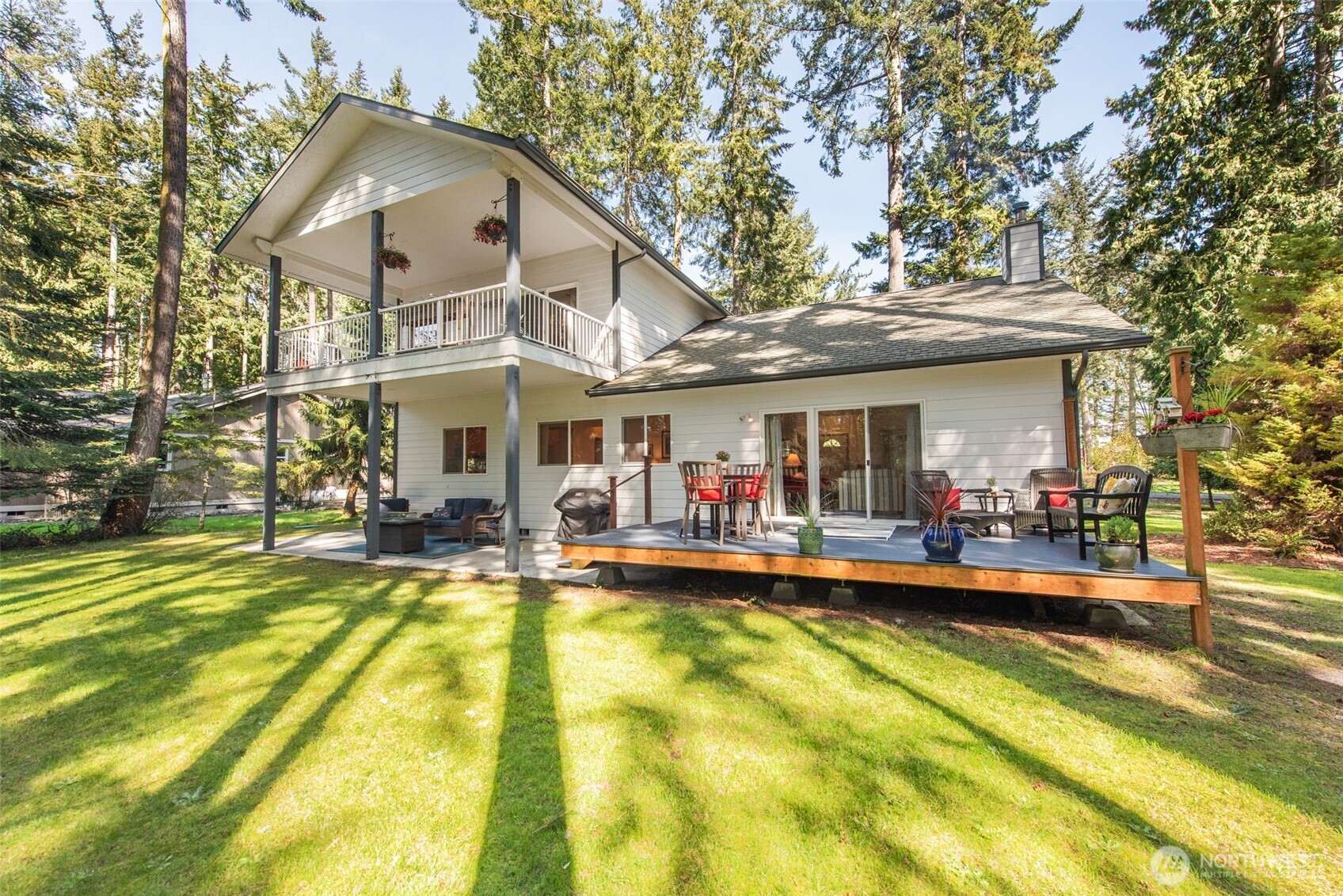 31 Josephine Place Sequim, WA 98382 - Photo 32 of 40 a view of a house with swimming pool and sitting area