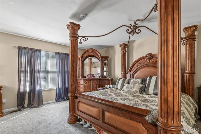 $550,000 | 501 Hawthorne Drive, Farmington, MO 63640