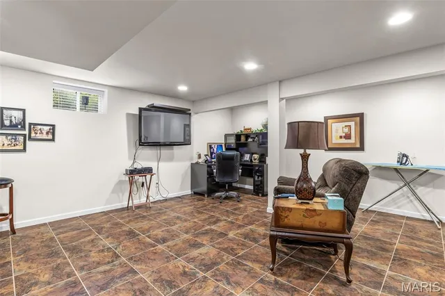 $550,000 | 501 Hawthorne Drive, Farmington, MO 63640