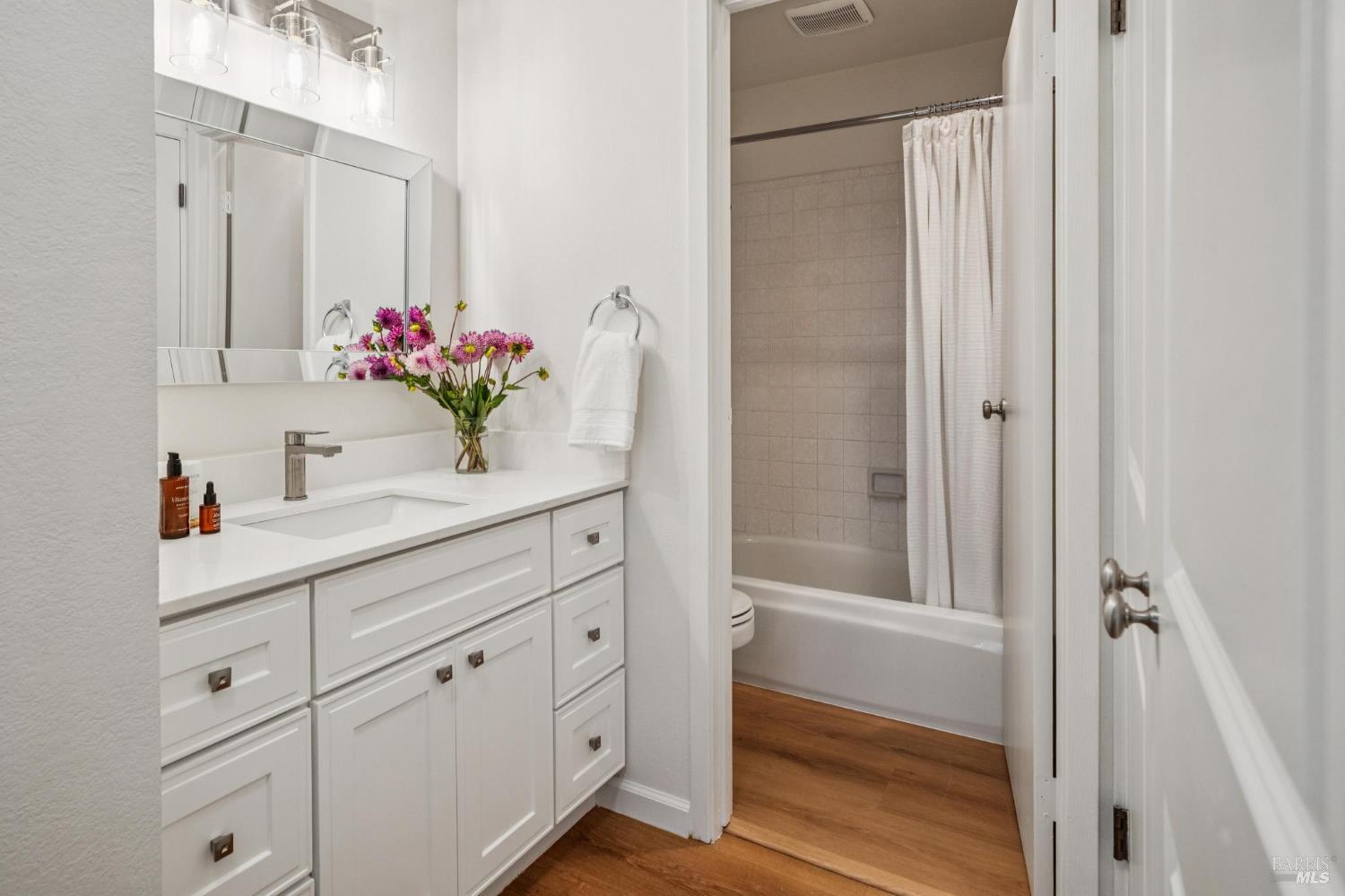 574 Seaver Drive Mill Valley, CA 94941 - Photo 21 of 30 Gallery Image 21