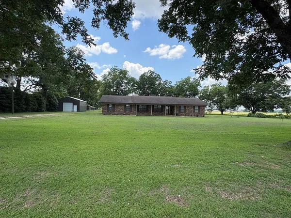 $305,000 | 2910 South County Road 9, Newton, AL 36352