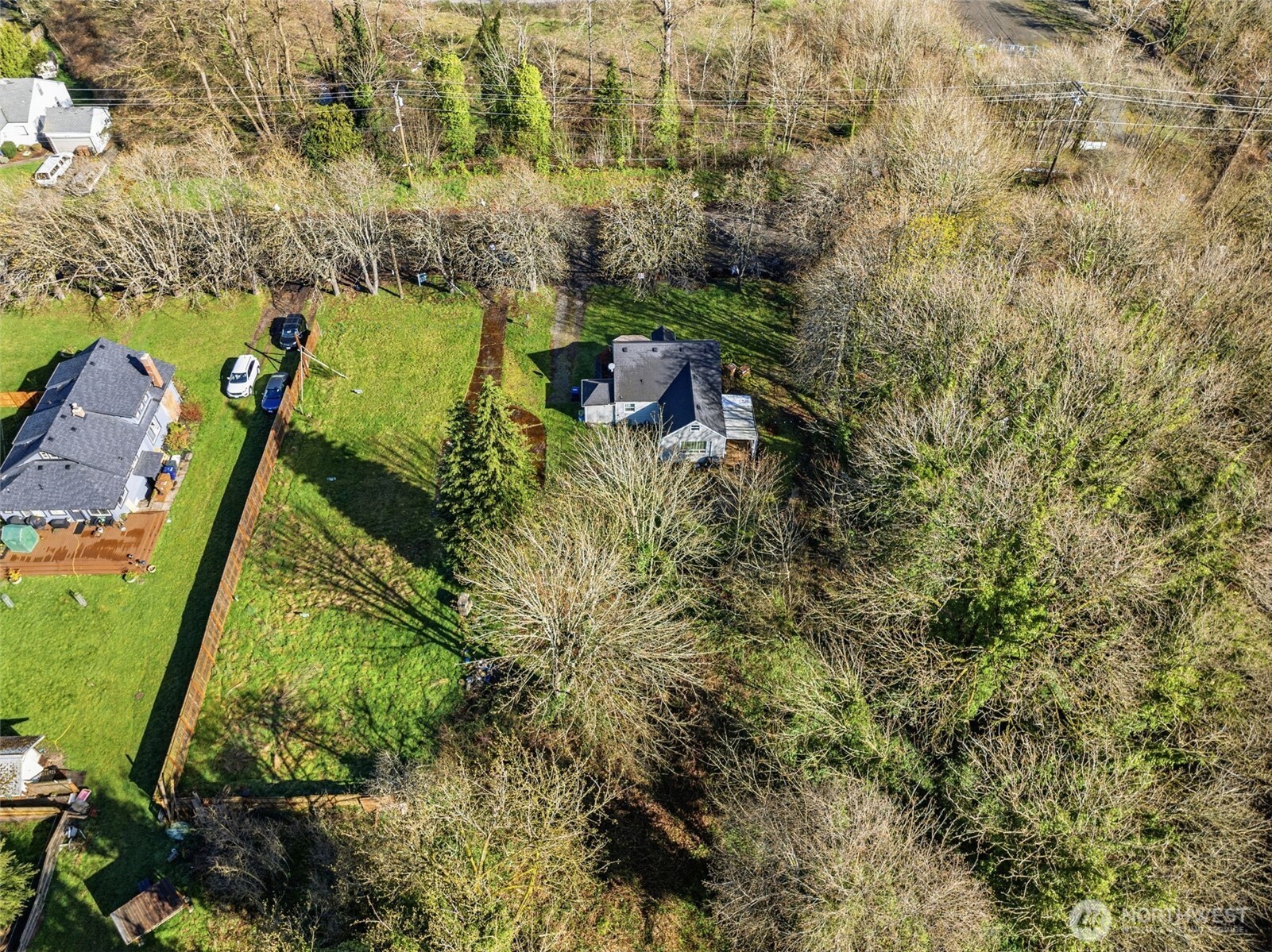 324 East 40th Street Tacoma, WA 98404 - Photo 5 of 17 view of outdoor space and yard