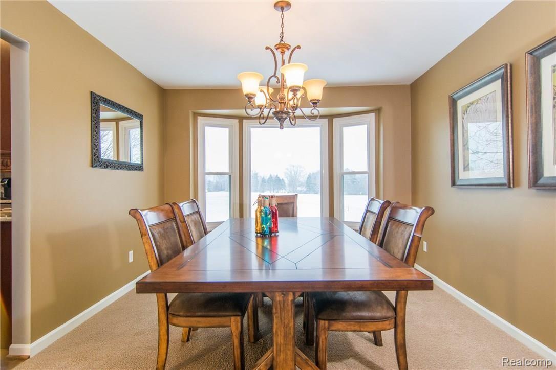 3149 Courtfield Drive Rochester, MI 48309 - Photo 6 of 58 DSC_1318.jpg