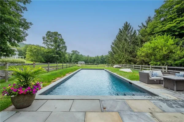 $1,250,000 | 39 Cemetery Hill Road, Cornwall, CT 06796