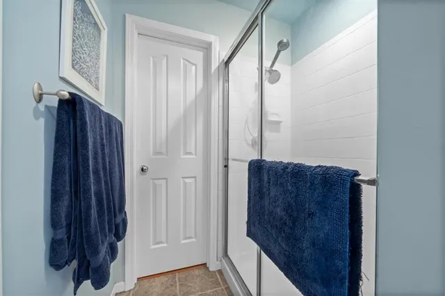 $520,000 | 10103 Sunset Drive, Lenexa, KS 66220