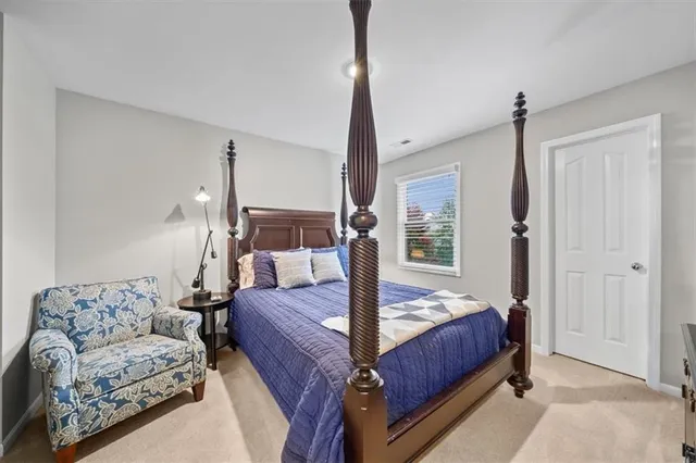 $520,000 | 10103 Sunset Drive, Lenexa, KS 66220