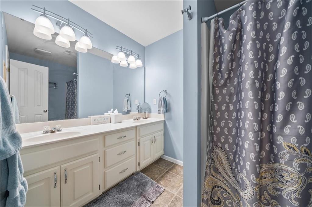 10103 Sunset Drive Lenexa, KS 66220 - Photo 28 of 41