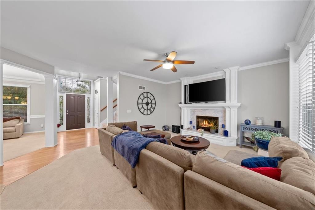 10103 Sunset Drive Lenexa, KS 66220 - Photo 3 of 41