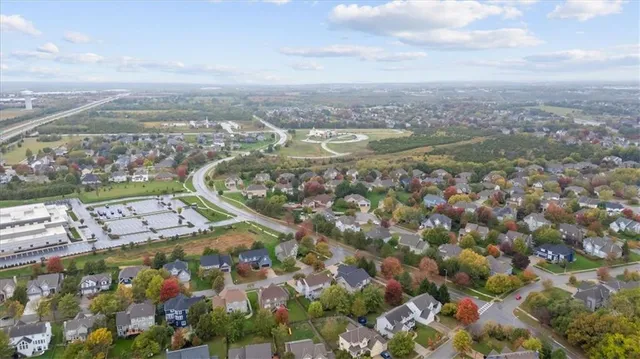 $520,000 | 10103 Sunset Drive, Lenexa, KS 66220
