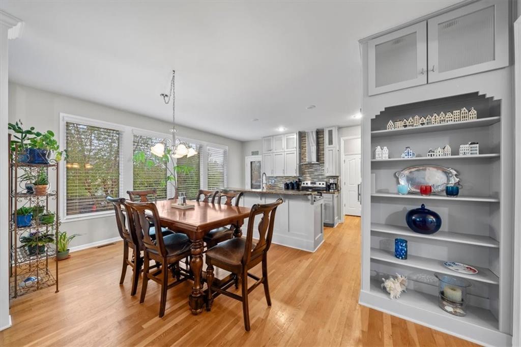 10103 Sunset Drive Lenexa, KS 66220 - Photo 5 of 41