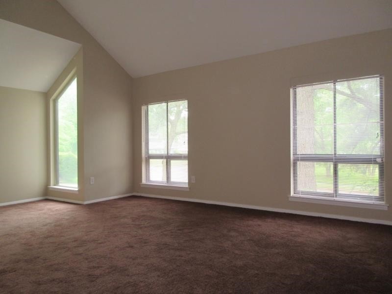 4202 Crain Road Memphis, TN 38128 - Photo 8 of 16 an empty room with windows