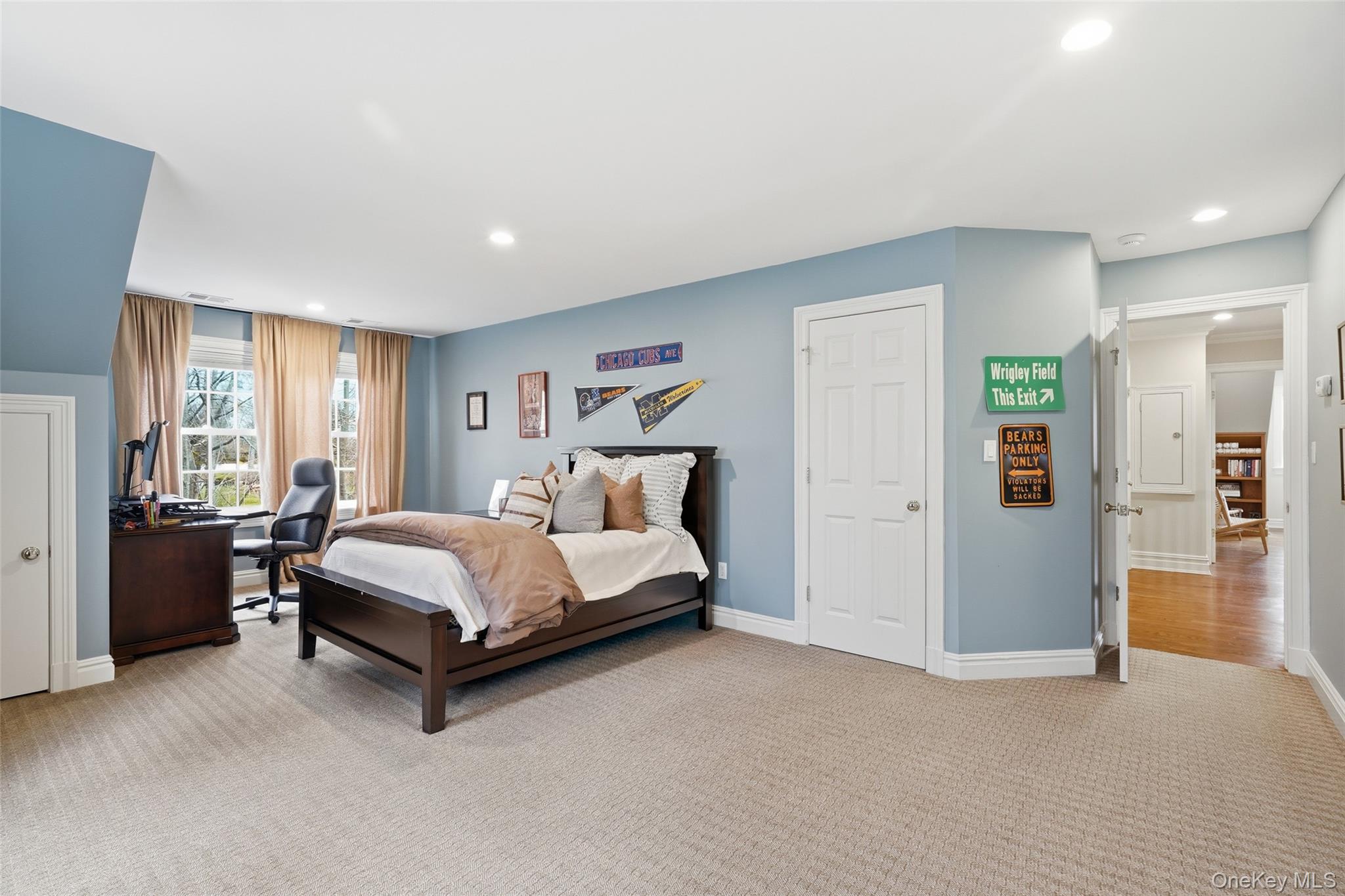 365 Grace Church Street Rye, NY 10580 - Photo 22 of 44 Oversized 2nd floor Bedroom #2 w/WIC