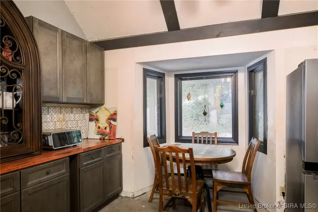 $425,000 | 1104 Seatick Road, Otisco, IN 47163